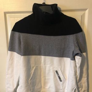 Under Armour sweatshirt